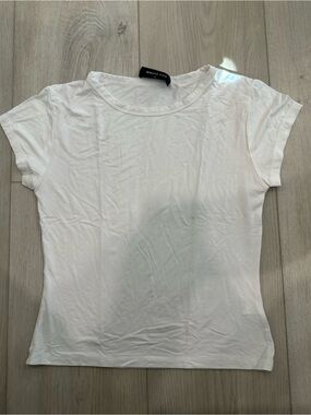 White Fox Boutique Classic White Crewneck Tee